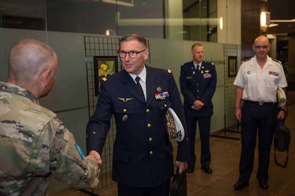 STARCOM Commander meets with the Deputy Commander of French Space Command