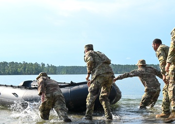 125 Multi-Role Bridge Company Conducts Annual Zodiac Boat Training