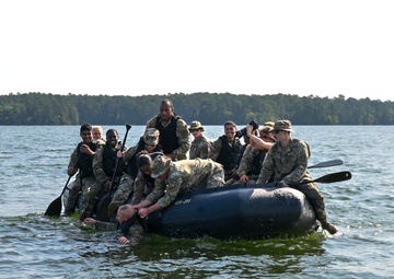 125 Multi-Role Bridge Company Conducts Annual Zodiac Boat Training