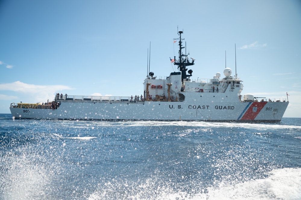 DVIDS - Images - USCGC Bear (WMEC 901) Patrol [Image 15 Of 16]