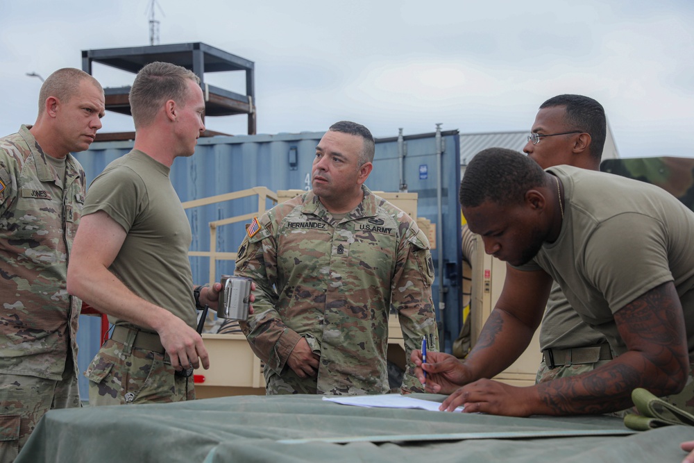 Brig. Gen. Thomas Mancino visits Soldiers of the 700th Brigade Support Battalion