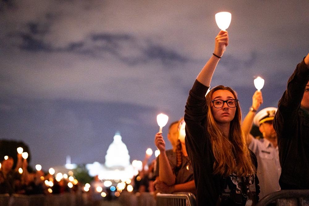 Coast Guard commandant attends 34th Annual Candlelight Vigil