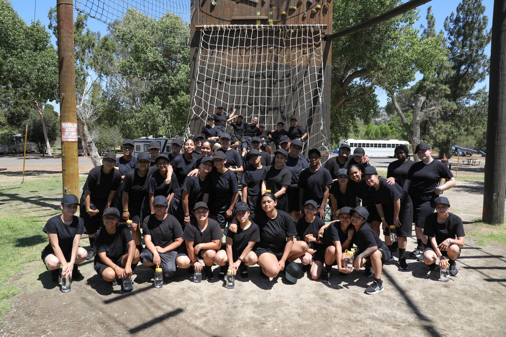 Sunburst Class 30 Learns the Ropes During Obstacle Challenge