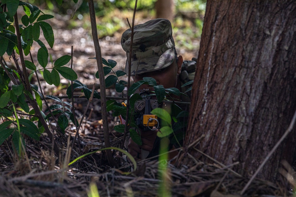 USARPAC Best Squad Competition 2022: Hawaii, Soldier conducts Squad Lane