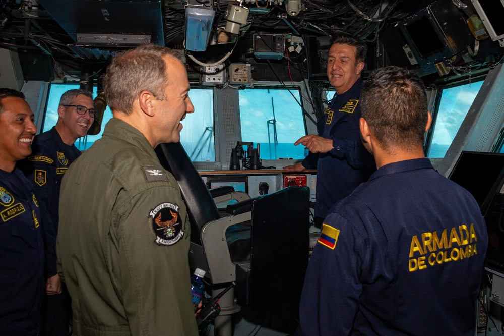 USS Essex Hosts Colombian and Israeli Navy Distinguished Visitors During RIMPAC 2022