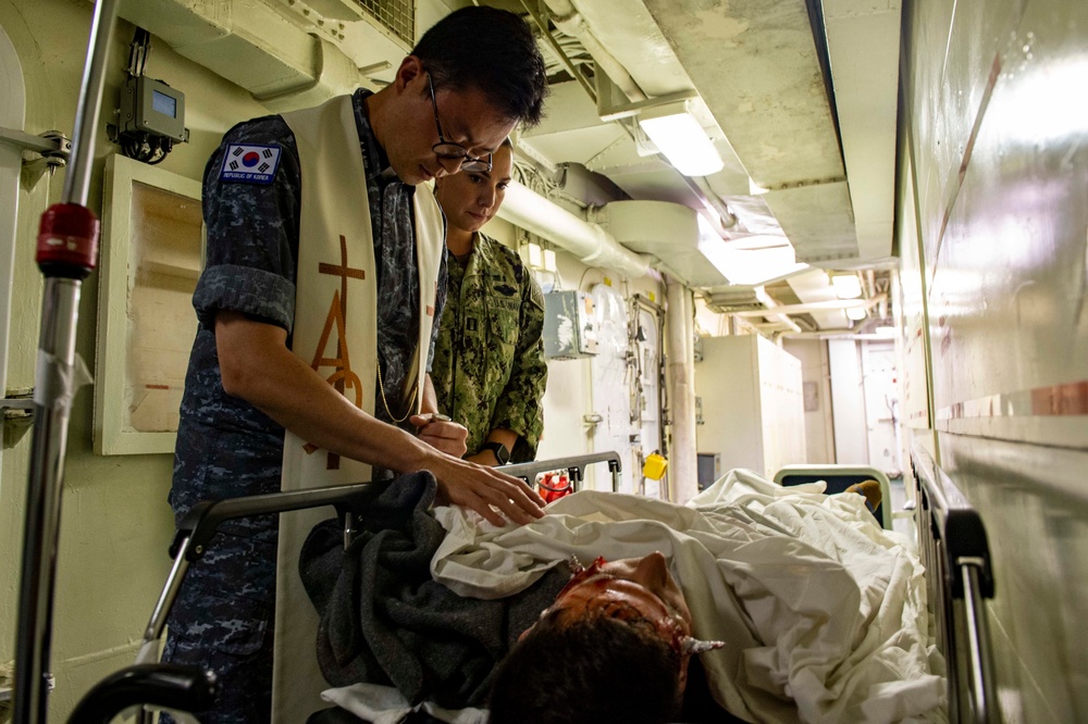 USS Essex Participates in RIMPAC 2022