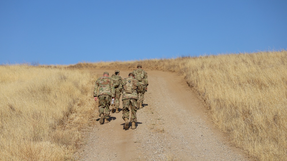 579th EN BN HHC Soldiers conduct Land Nav training