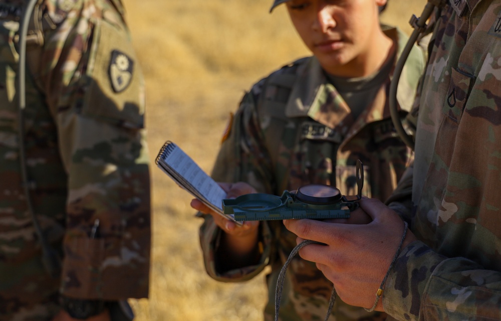 579th EN BN HHC Soldiers conduct Land Nav training