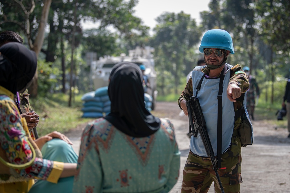 Bangladesh Soldiers Checkpoint Training