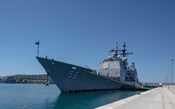 USS San Jacinto (CG 56) arrives in Split, Croatia