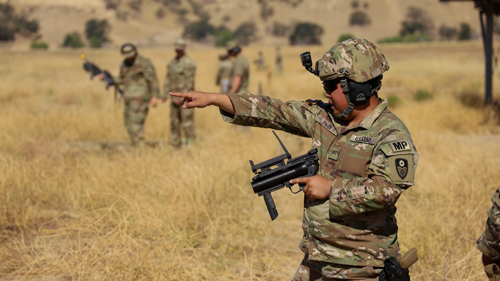 870th MP Company qualifies on the M320 range