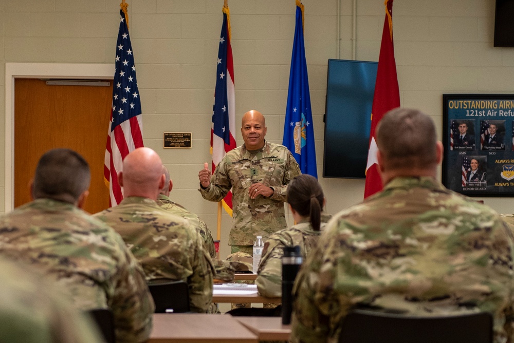 Ohio Adjutant General speaks at leadership course