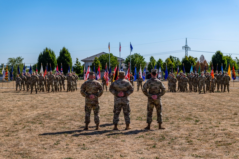 102d Signal Battalion Change of Command