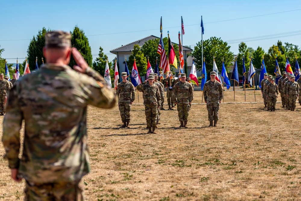 102d Signal Battalion Change of Command