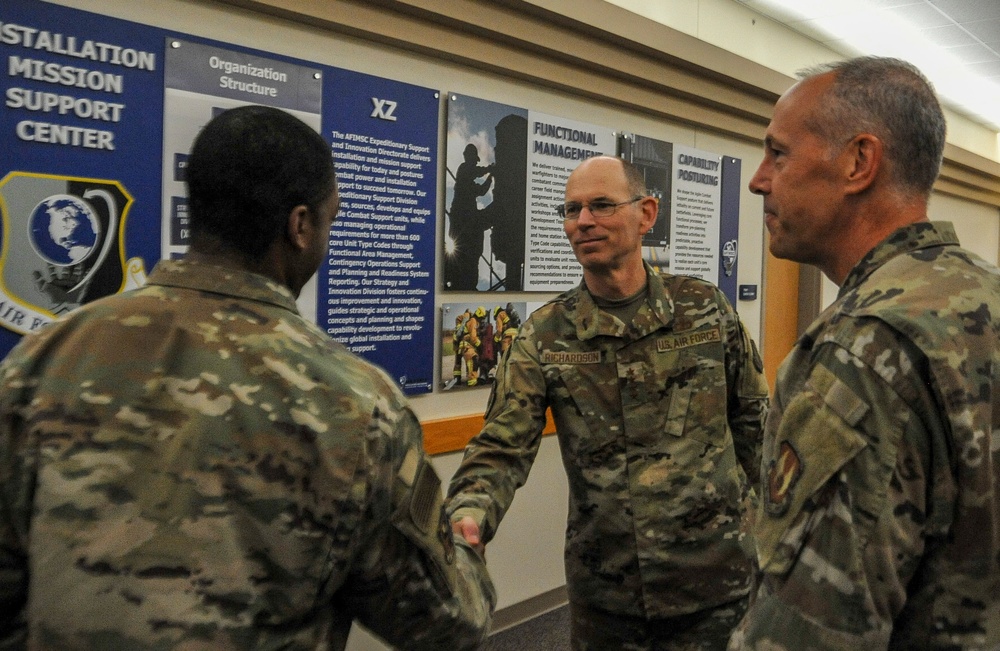 Gen. Duke K. Richardson visits AFIMSC