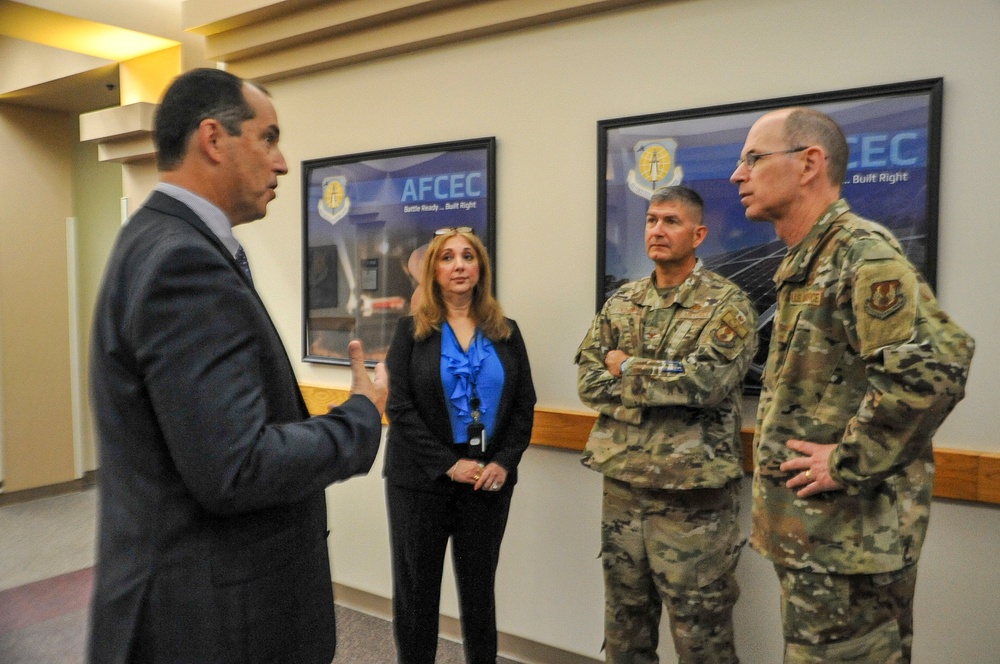 Gen. Duke K. Richardson visits AFIMSC