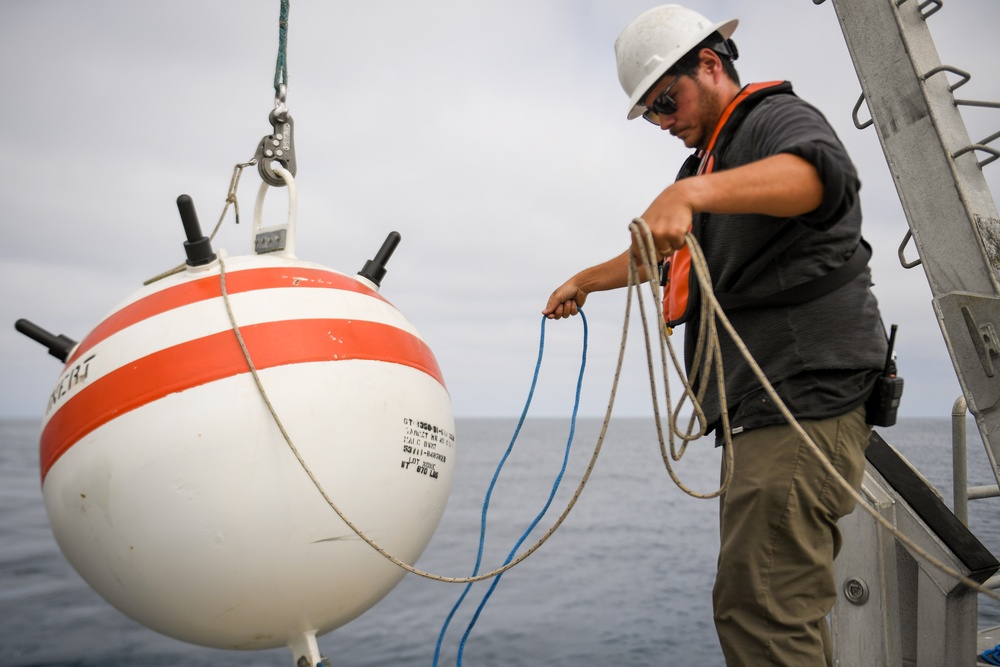 Range Support Craft One Lays Inert Mines During RIMPAC 2022 Southern California
