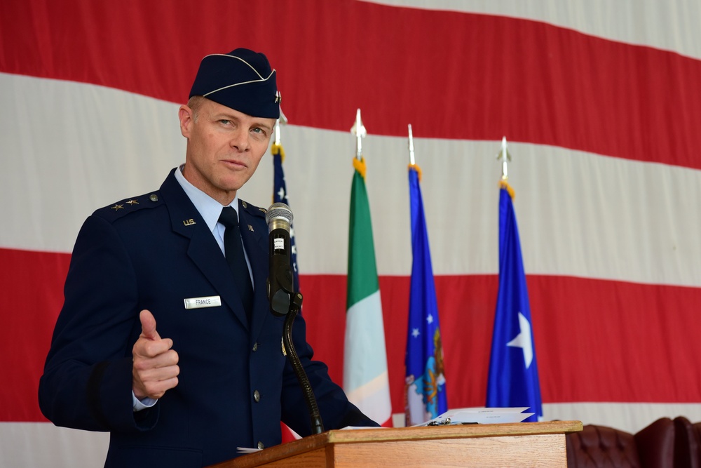 31st FW welcomes new commander