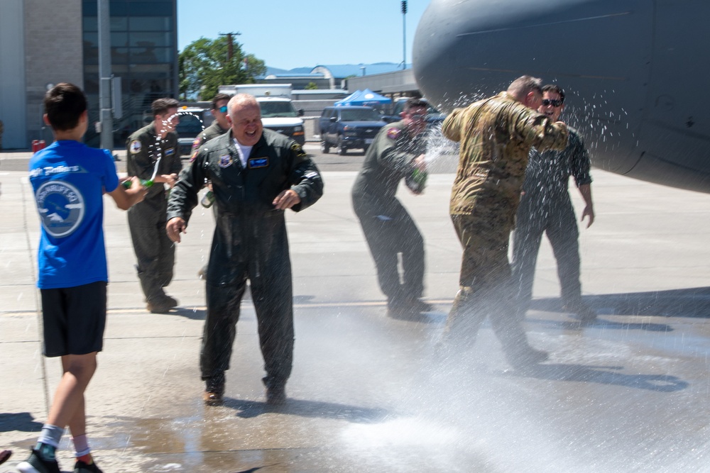 Fini-Flight: Lt. Col. Charles Steffens, II and Chief Master Sgt. Todd Houchens complete final flight