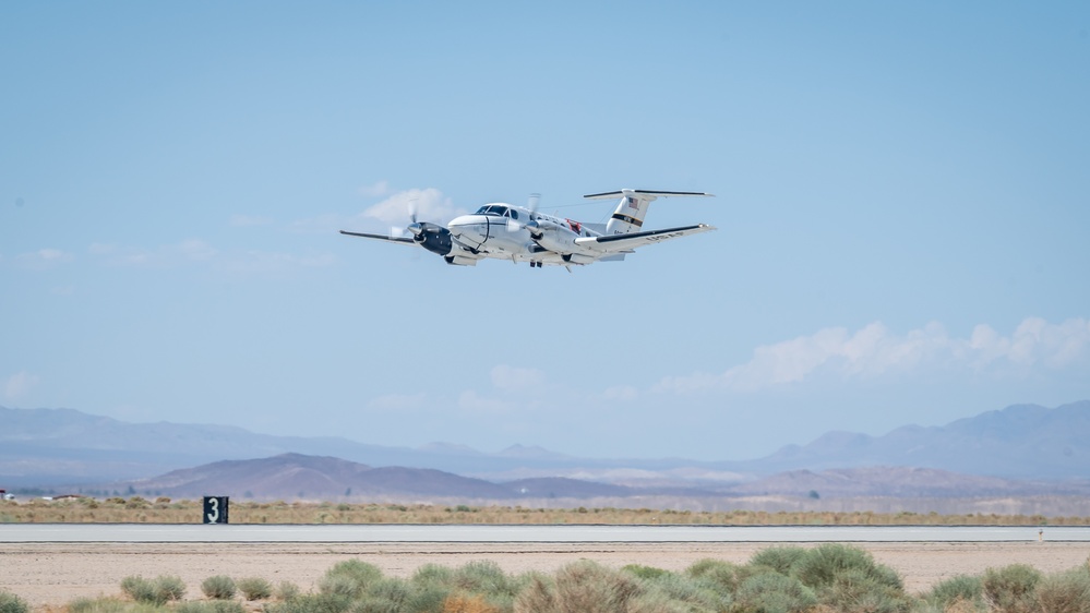 DVIDS - News - 412th Test Wing kicks off 2022 MLB All-Star Game with  thunderous flyover