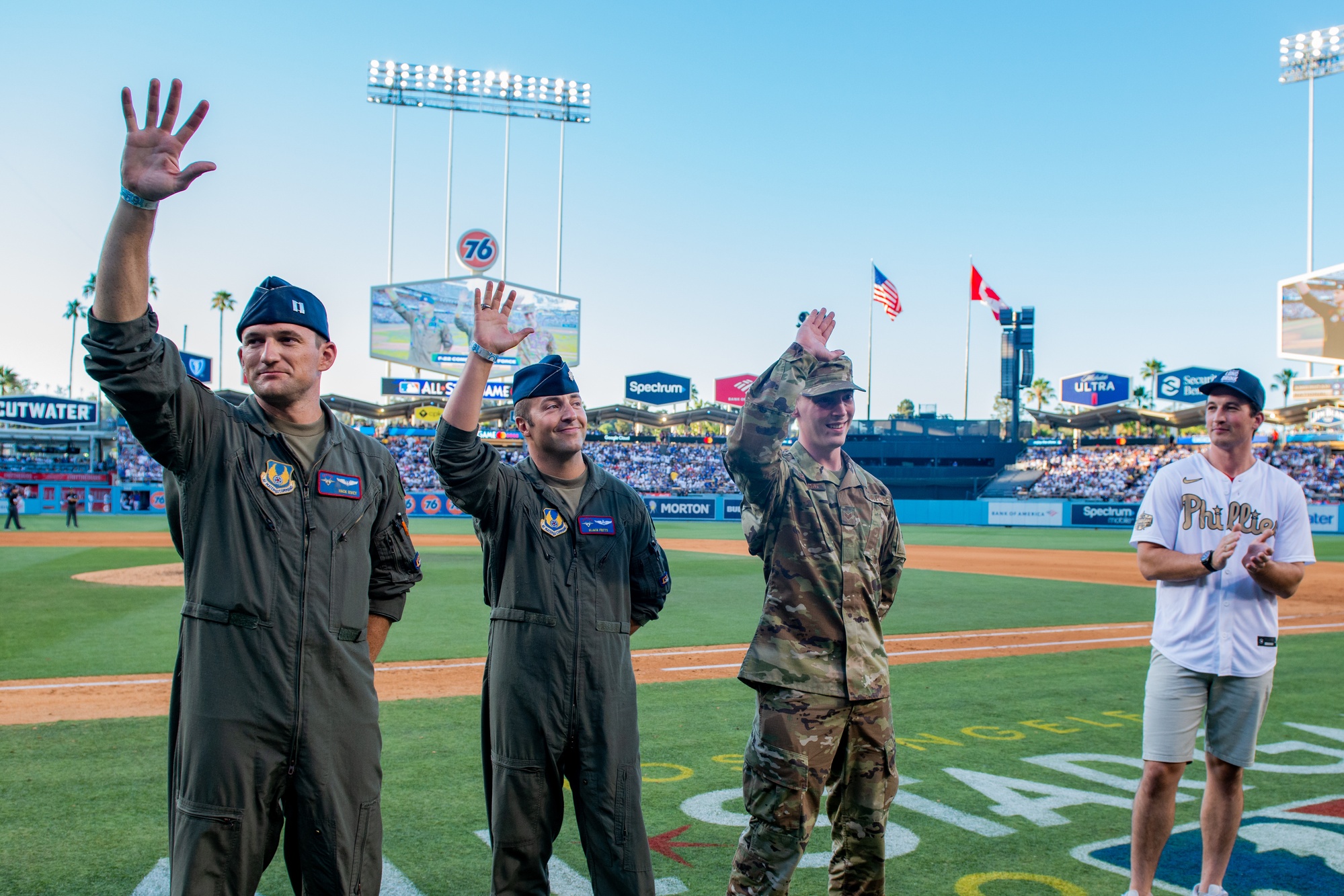 DVIDS - News - 412th Test Wing kicks off 2022 MLB All-Star Game with  thunderous flyover