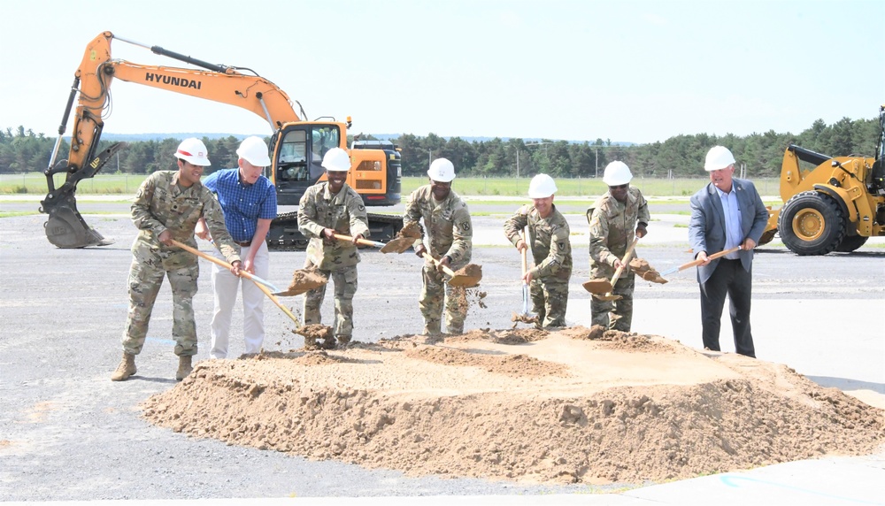 Officials break ground on new railhead project at Fort Drum