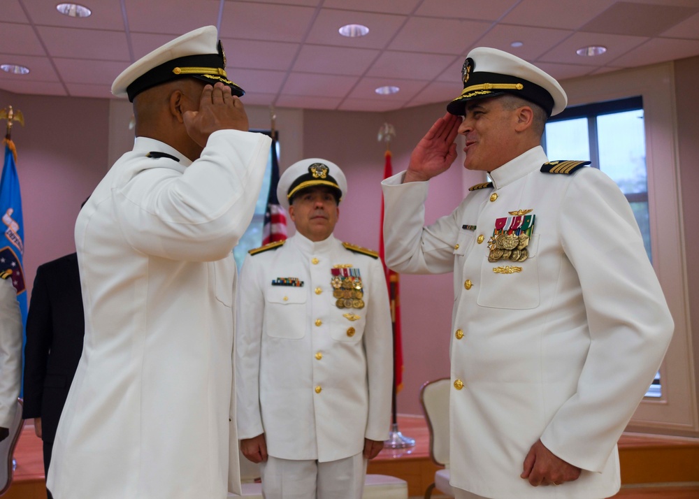 DVIDS - Images - NMCCL hosts Change of Command ceremony [Image 5 of 12]