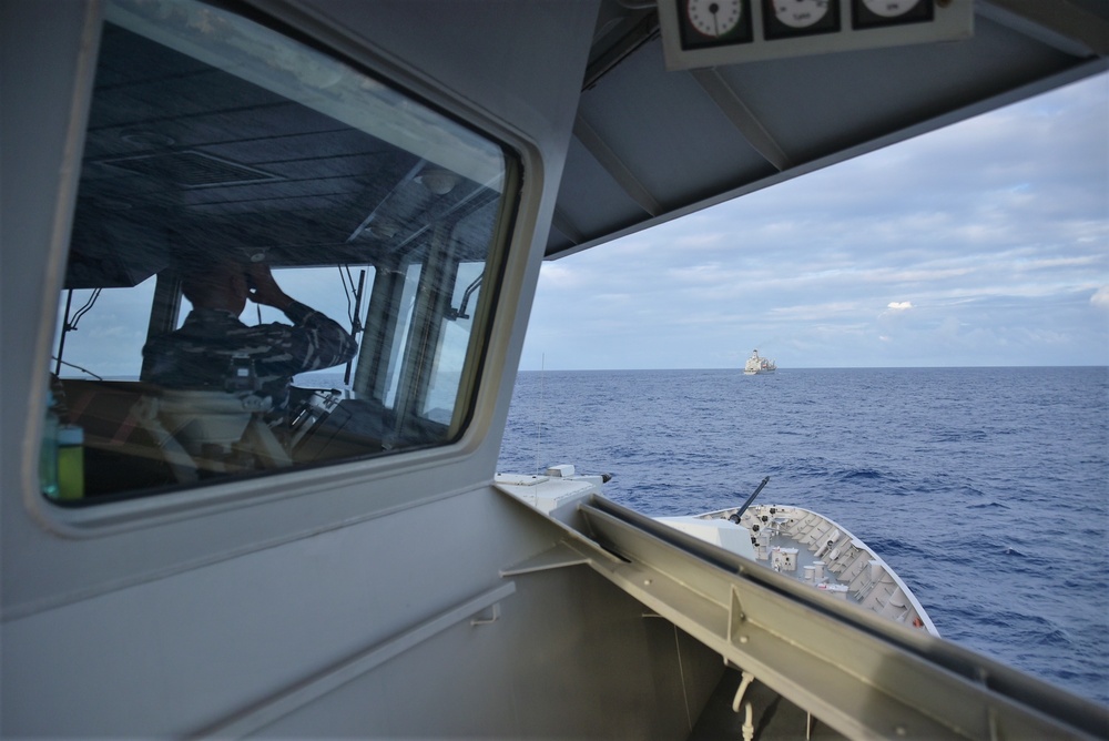 USNS Henry J. Kaiser, Indonesian Navy Sailors Prepare for RAS During RIMPAC 2022