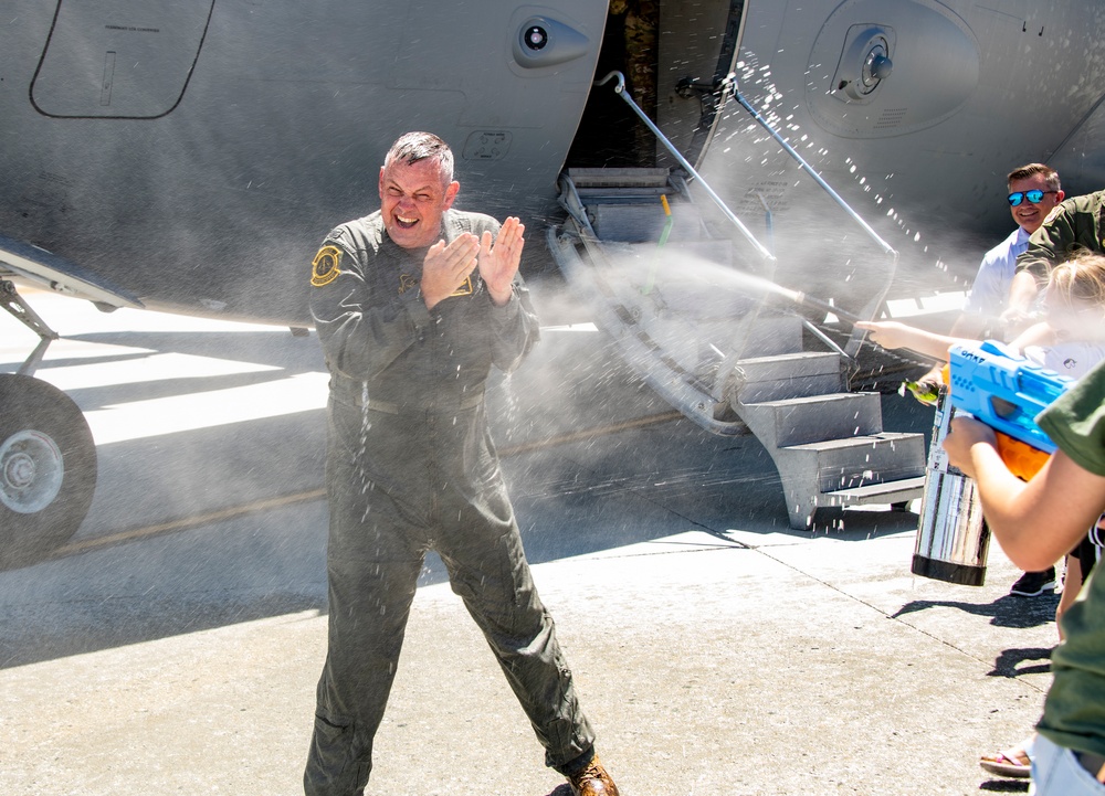 Wing commander takes final flight at Travis AFB