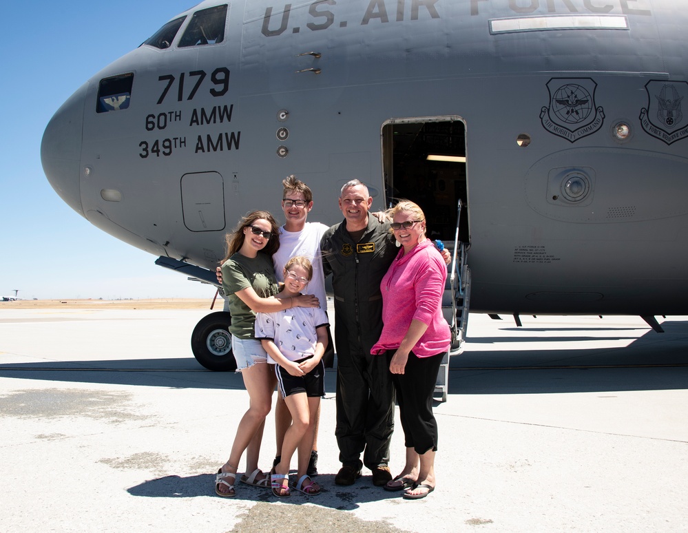 Wing commander takes final flight at Travis AFB