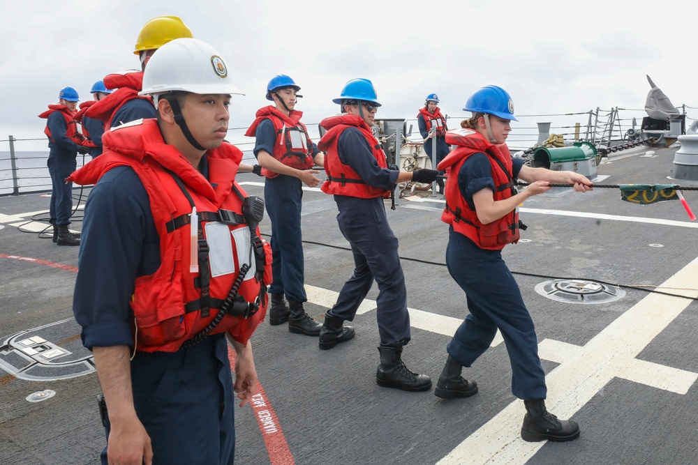 Benfold Conducts Replenishment-At-Sea