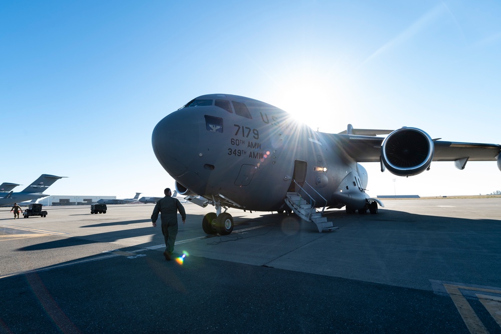 Wing commander takes final flight at Travis AFB