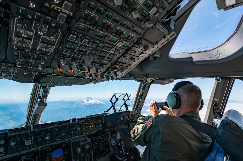 Wing commander takes final flight at Travis AFB