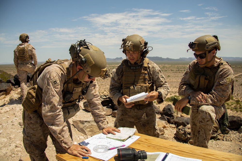 1st ANGLICO fire support Marines take aim