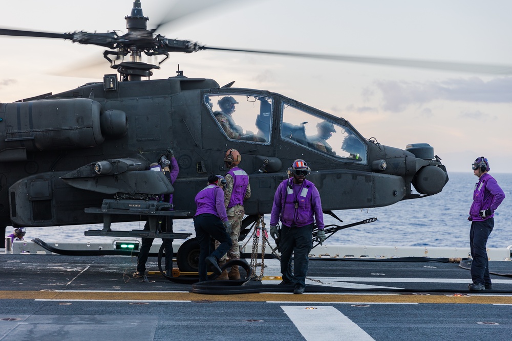 RIMPAC 2022: Deck landing qualification
