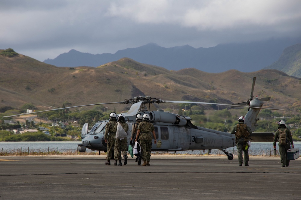 U.S. Navy Sailors participate in SINKEX during RIMPAC 2022