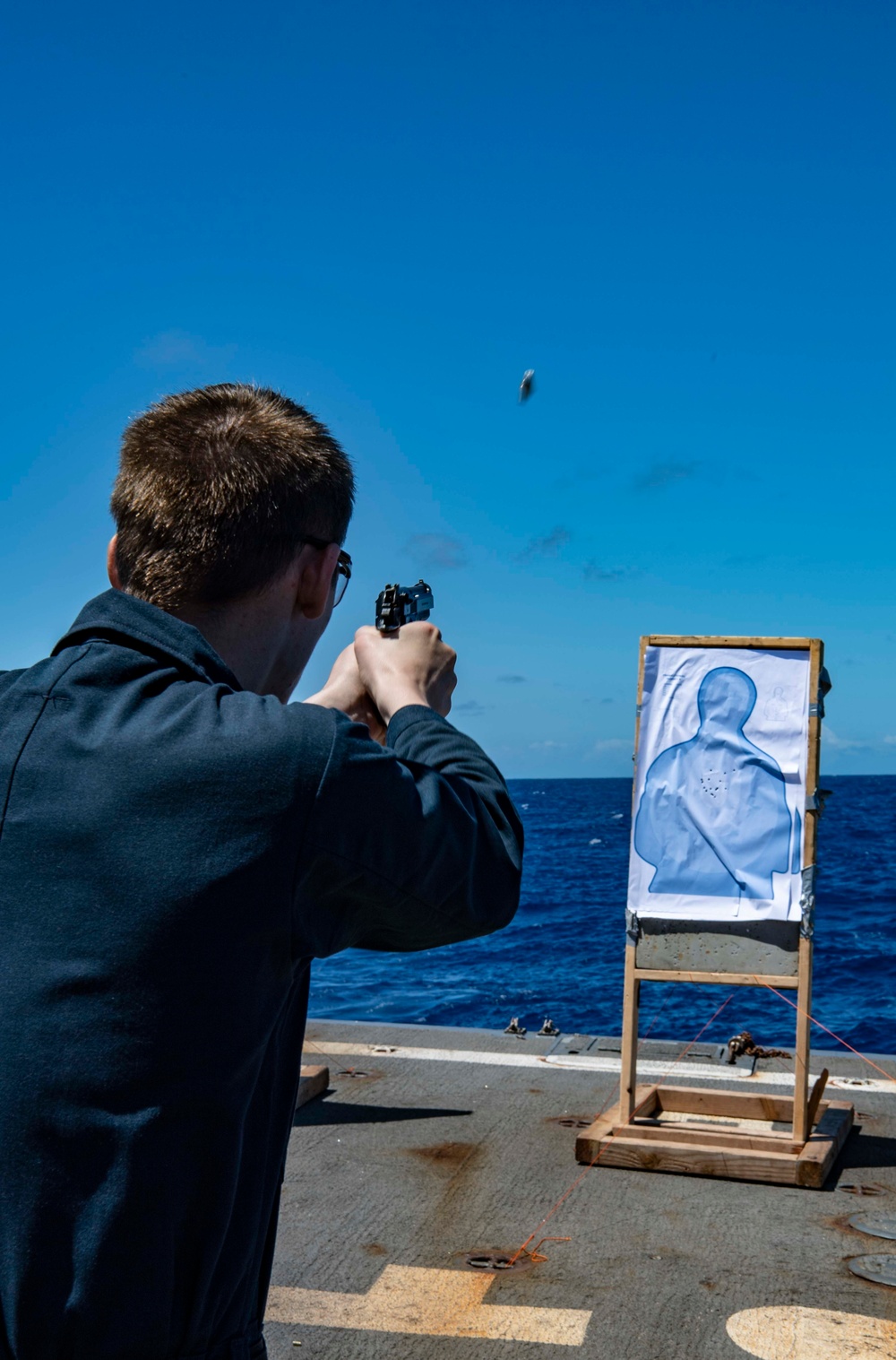 USS Chafee conducts weapons qulifications during RIMPAC 2022