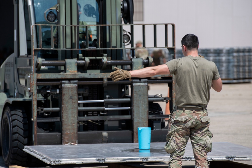 DVIDS - Images - 35th and 88th Aerial Port Squadron Competition [Image ...