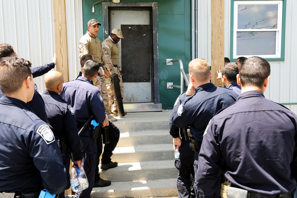 dvids-news-u-s-cbp-officers-train-at-ft-indiantown-gap