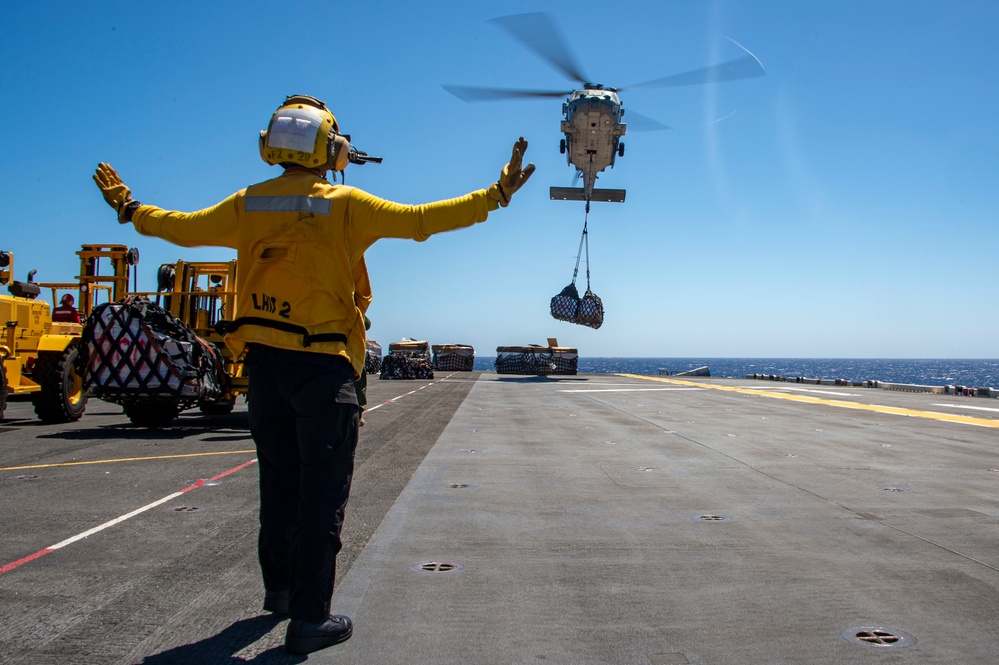 USS Essex Conducts Flight Operations During RIMPAC 2022