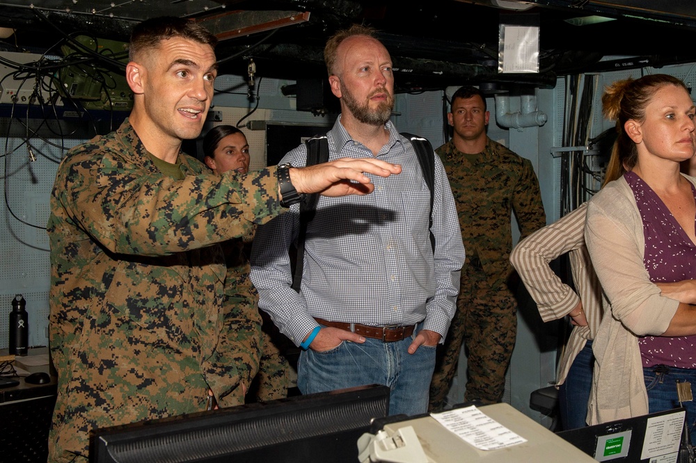 USS Essex Hosts Congressional and Staff Delegations Aboard During RIMPAC 2022