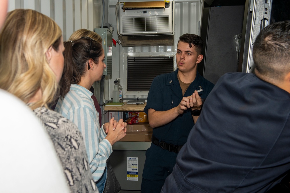 USS Essex Hosts Congressional and Staff Delegations Aboard During RIMPAC 2022
