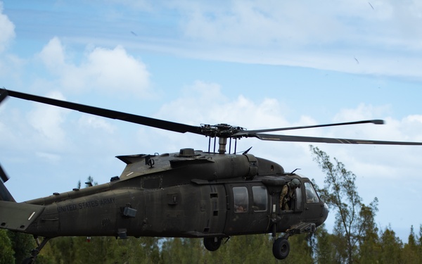 EOD Teams Arrive in Seahawk at RIMPAC 2022