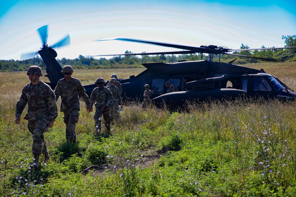 DVIDS - Images - New Jersey and Virginia National Guard Soldiers Enjoy ...