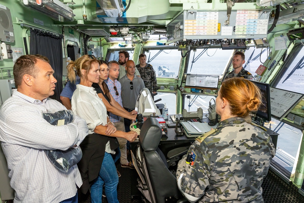 U.S. Congress members visit HMAS Canberra