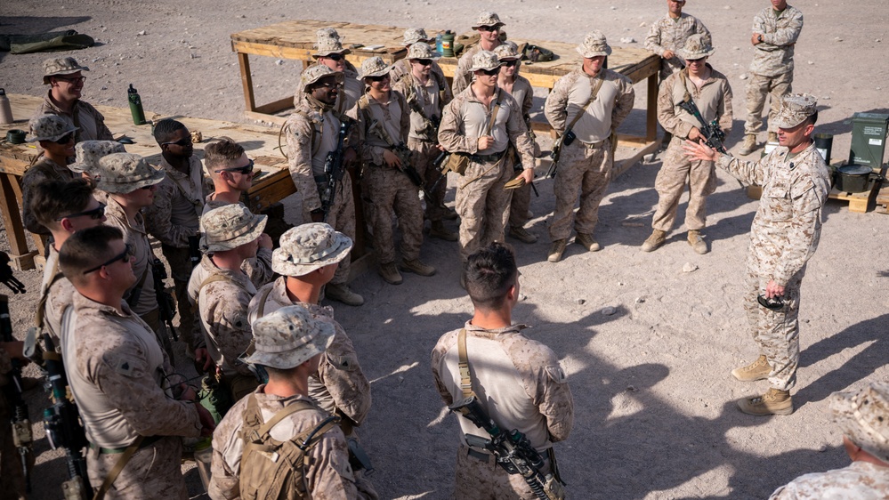 4th Marine Division command team visits Marines at ITX 4-22