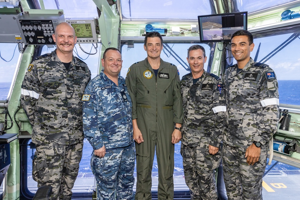 RIMPAC 2022: AIRCDRE Nathan Christie visit to HMAS Canberra
