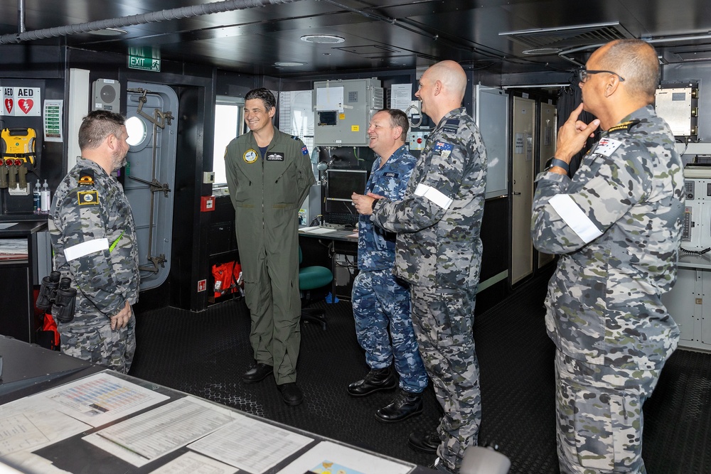 RIMPAC 2022: AIRCDRE Nathan Christie visit to HMAS Canberra
