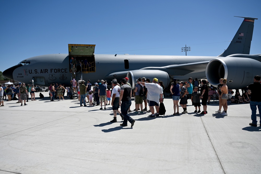 2022 Montana’s Military Open House “Flight Over the Falls”