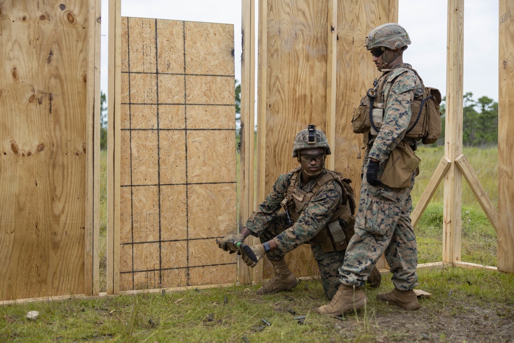 8th Engineer Support Battalion conducts a ballistic breaching range during Summer Pioneer 22 (Day 9)